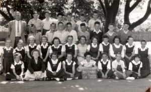 Class photo 1958. Vivienne and I together in the second row.